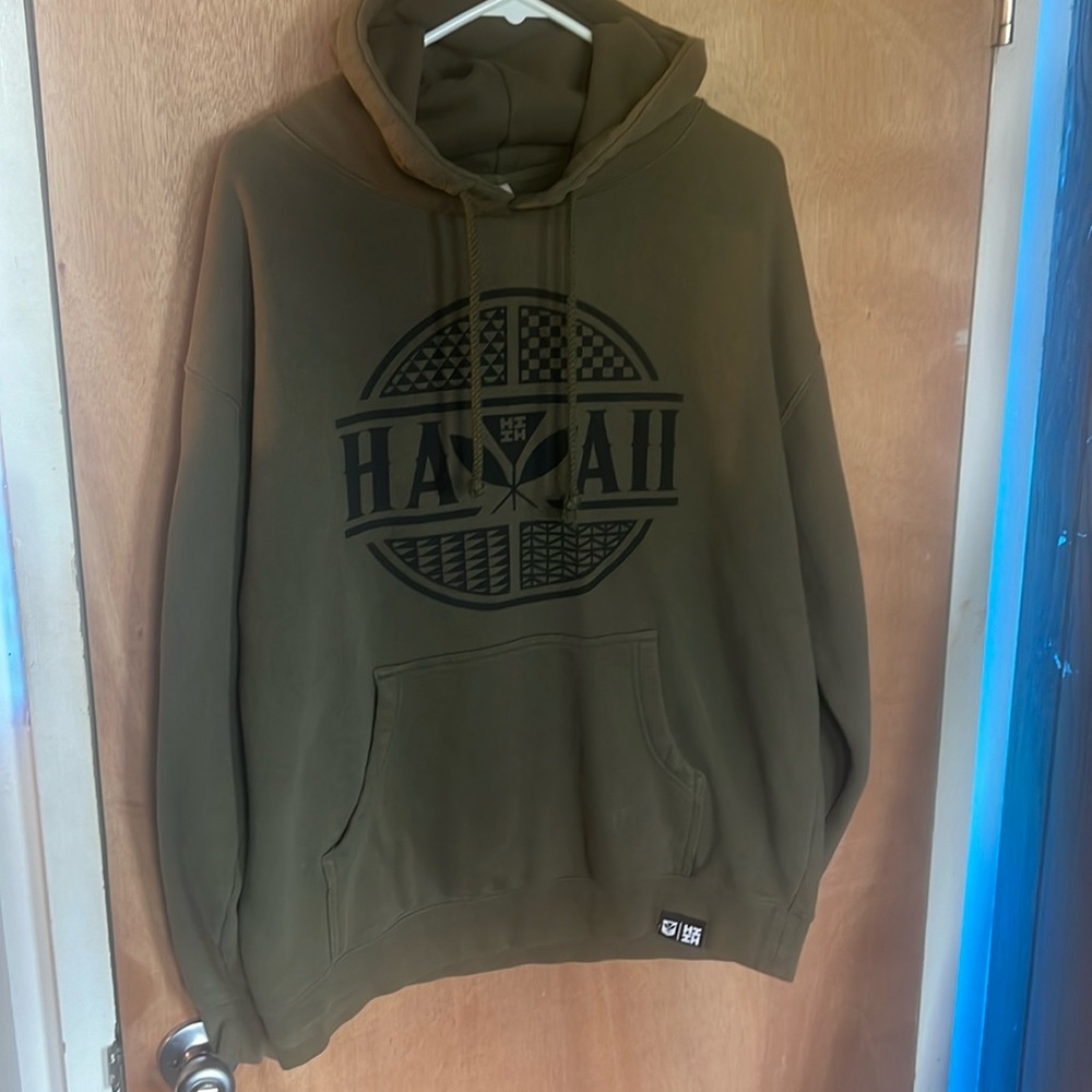 Hawaii’s Finest L Hoodie
